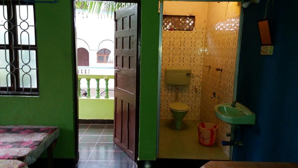 Savitri Guest House Arambol Chambre photo